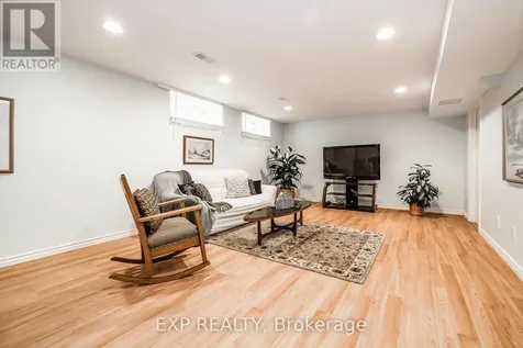 36 Oakbriar Crescent Ottawa ON K2J 5G1