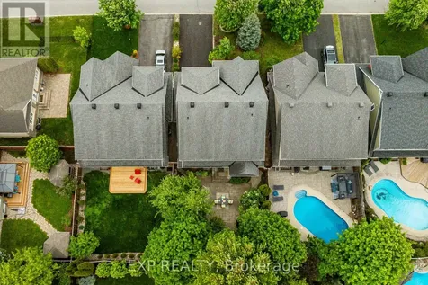 36 Oakbriar Crescent Ottawa ON K2J 5G1