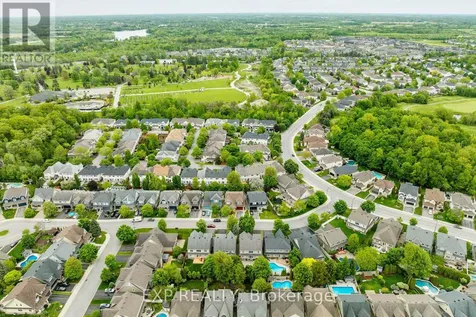36 Oakbriar Crescent Ottawa ON K2J 5G1