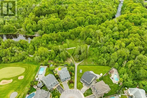 36 Oakbriar Crescent Ottawa ON K2J 5G1