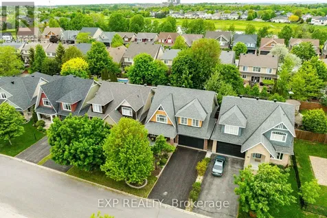 36 Oakbriar Crescent Ottawa ON K2J 5G1