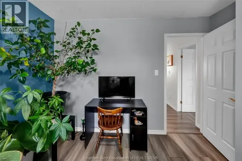 20 Phair Crescent London ON N5Z 5B5
