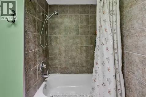 20 Phair Crescent London ON N5Z 5B5