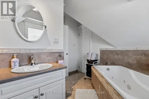 46 Gladstone Avenue St. Thomas ON N5R 2L6