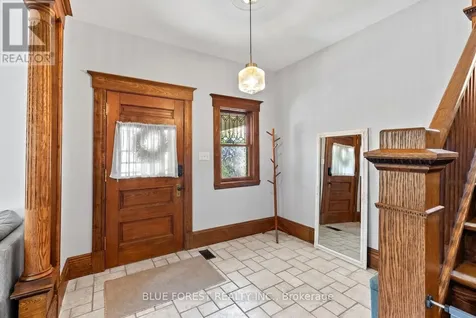 46 Gladstone Avenue St. Thomas ON N5R 2L6