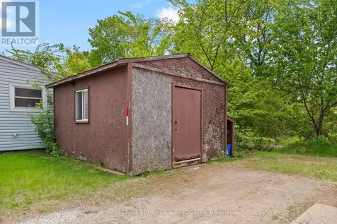 736 Pembroke Street West Pembroke ON K8A 5P6