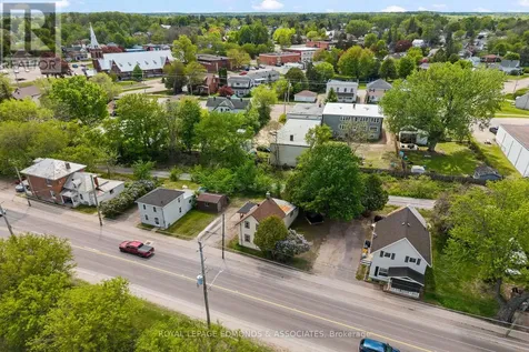 736 Pembroke Street West Pembroke ON K8A 5P6