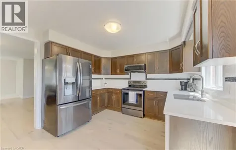 142 Upper Mercer Street Kitchener ON N2A 4N2