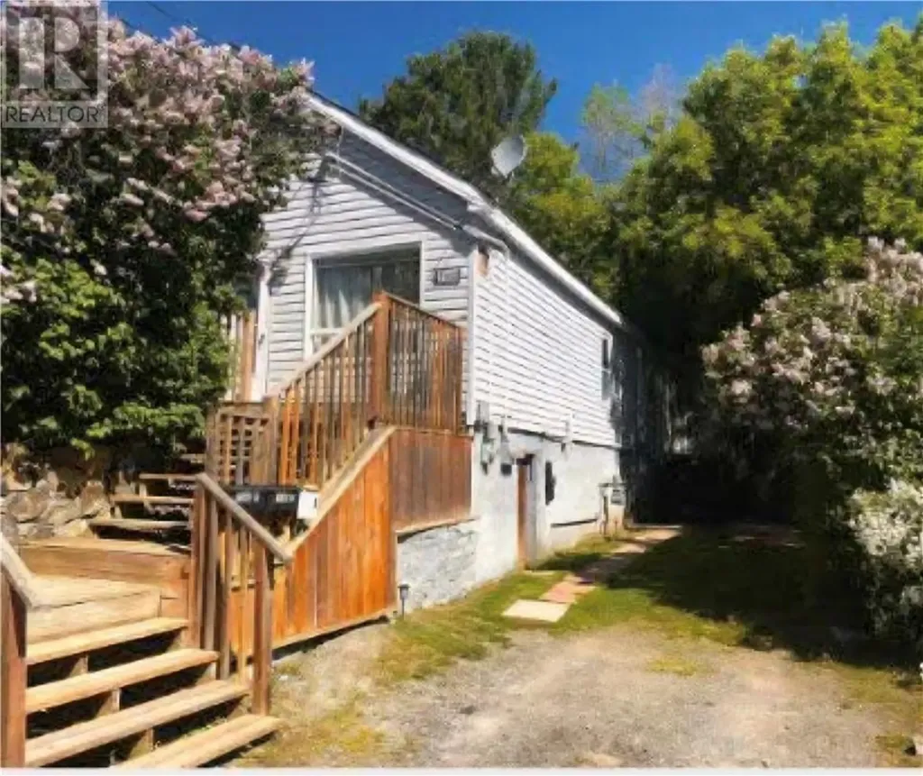 1560 Weller Street Sudbury ON P3B 1L1