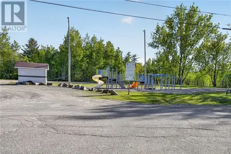 2792 Rheal Street Sudbury ON p3b 1v8