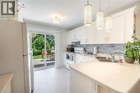 478 Katie Court Petrolia ON N0N 1R0