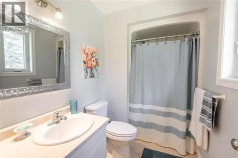 478 Katie Court Petrolia ON N0N 1R0