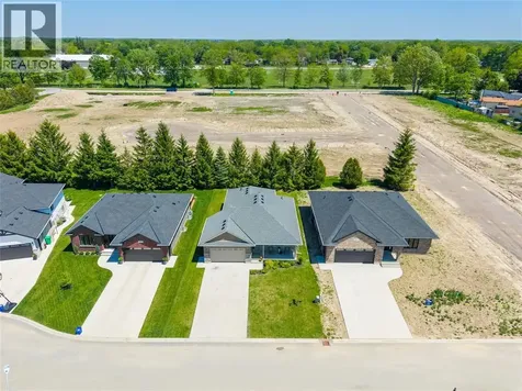 478 Katie Court Petrolia ON N0N 1R0