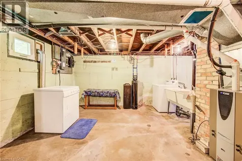 59 Lorne Crescent Kitchener ON N2M 3Y4