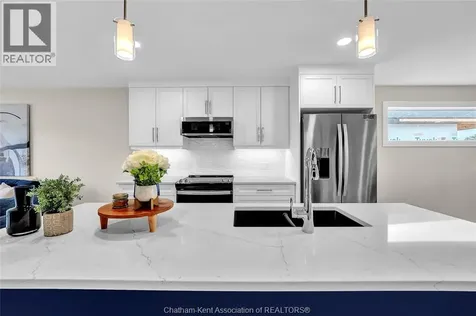 244 Ironwood Trail Chatham ON N7M 0V6