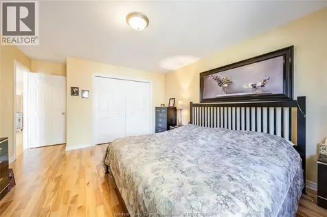 1739 Castleton Avenue Windsor ON N8P 1P5