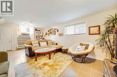 1739 Castleton Avenue Windsor ON N8P 1P5