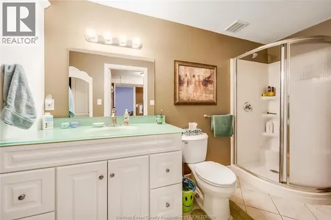 1739 Castleton Avenue Windsor ON N8P 1P5
