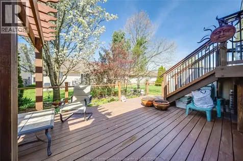 1739 Castleton Avenue Windsor ON N8P 1P5