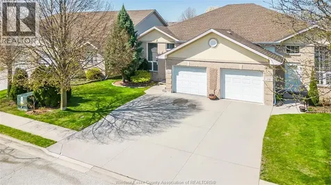 1739 Castleton Avenue Windsor ON N8P 1P5