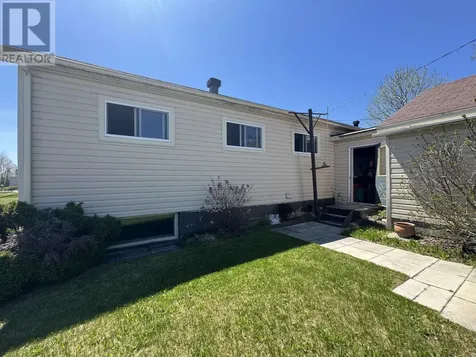 3 Falcon Drive Manitouwadge ON P0T 2C0