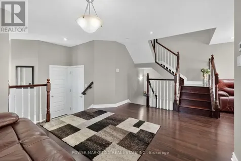 171 Lerta Way Ottawa ON K4A 0W5