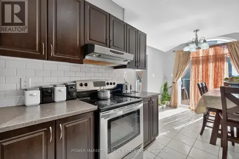 171 Lerta Way Ottawa ON K4A 0W5