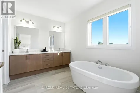 56 Langridge Way Cambridge ON N1S 0E7