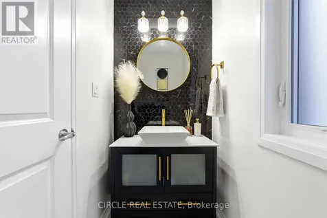 56 Langridge Way Cambridge ON N1S 0E7