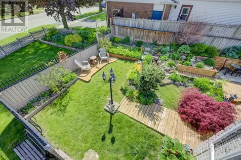 135 Royal Orchard Drive Waterloo ON N2N 1S2