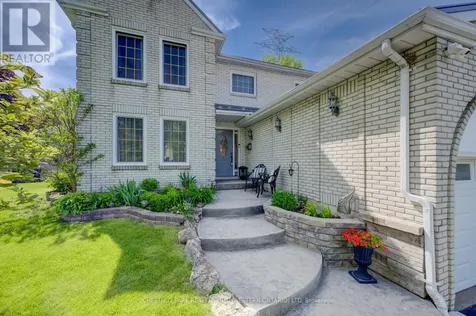 135 Royal Orchard Drive Waterloo ON N2N 1S2