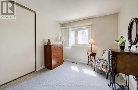 135 Royal Orchard Drive Waterloo ON N2N 1S2