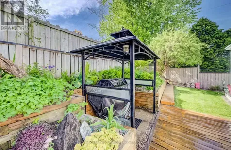 135 Royal Orchard Drive Waterloo ON N2N 1S2