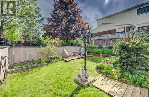135 Royal Orchard Drive Waterloo ON N2N 1S2