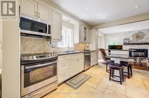 135 Royal Orchard Drive Waterloo ON N2N 1S2