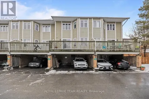 1137 Chimney Hill Way Ottawa ON K1J 8Z7