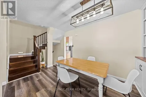 1137 Chimney Hill Way Ottawa ON K1J 8Z7