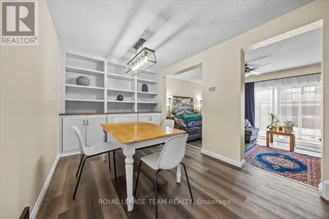 1137 Chimney Hill Way Ottawa ON K1J 8Z7