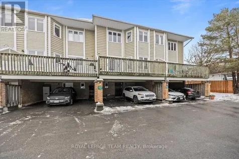 1137 Chimney Hill Way Ottawa ON K1J 8Z7