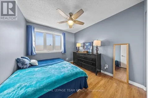 1137 Chimney Hill Way Ottawa ON K1J 8Z7
