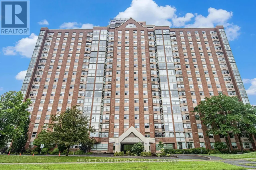 2760 Carousel Crescent Ottawa ON K1T 2N4