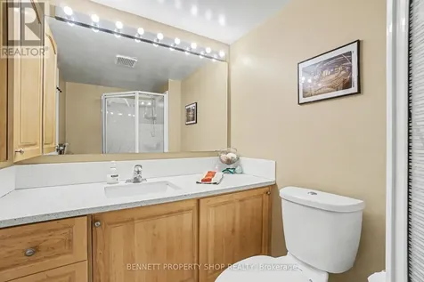 2760 Carousel Crescent Ottawa ON K1T 2N4