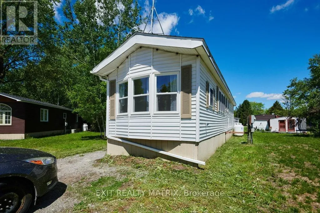 1376 Tigerlily Private Ottawa ON K0A 1V0