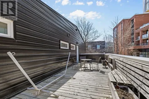 330 Winona Avenue Ottawa ON K1Z 5H4