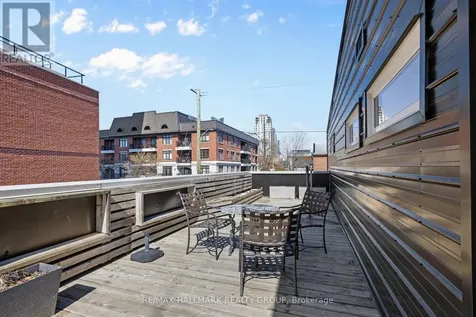 330 Winona Avenue Ottawa ON K1Z 5H4