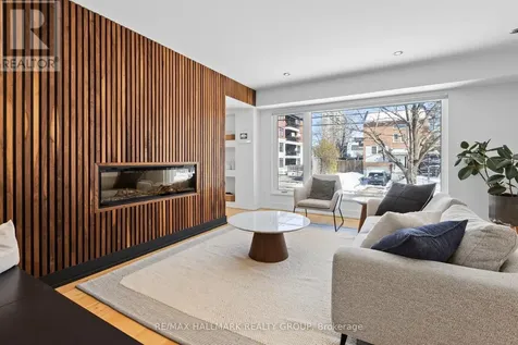 330 Winona Avenue Ottawa ON K1Z 5H4