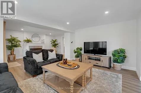 23 Handorf Drive Cambridge ON N3C 3Y2