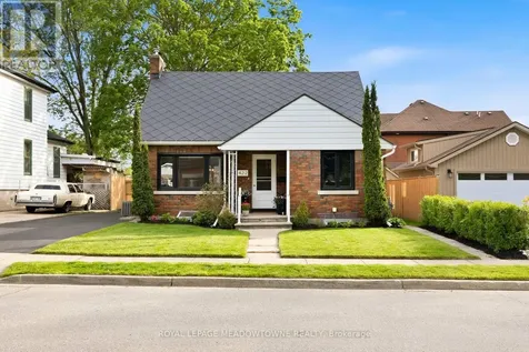 422 Duke Street Cambridge ON N3H 3T1