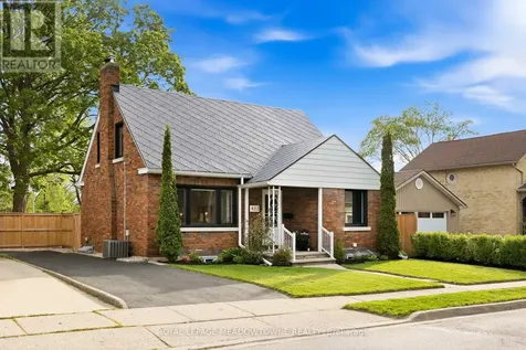 422 Duke Street Cambridge ON N3H 3T1