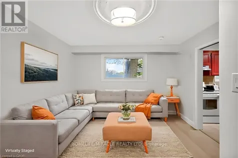 217 Pinegrove Crescent Waterloo ON N2L 4V2